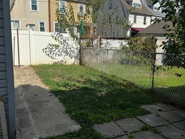 419 Custer Avenue, Glenolden PA 19036