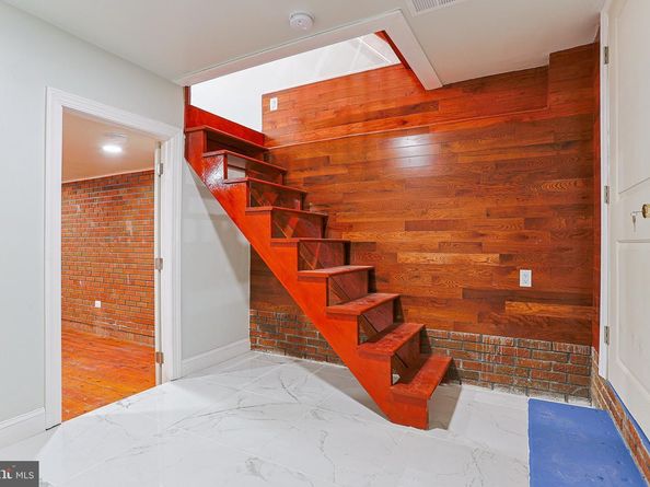 802 W Ritner Street, Philadelphia PA 19148