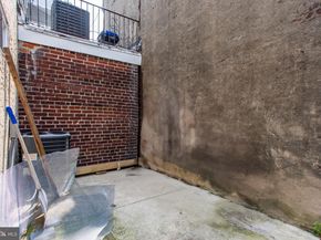 802 W Ritner Street, Philadelphia PA 19148