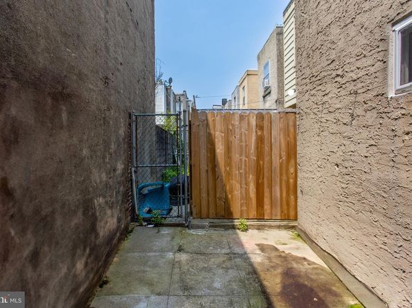 802 W Ritner Street, Philadelphia PA 19148