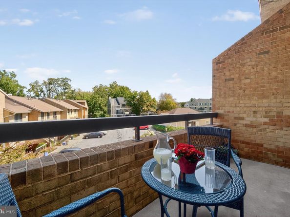 33 Dudley Court 25, Bethesda MD 20814