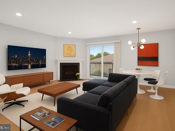 33 Dudley Court 25, Bethesda MD 20814