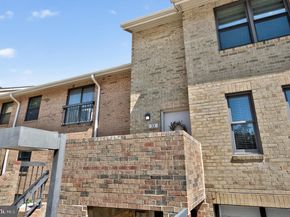 33 Dudley Court 25, Bethesda MD 20814
