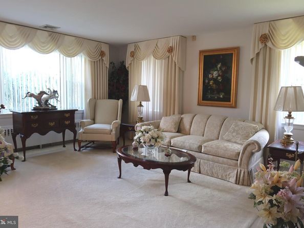1526 Sandy Hill, Plymouth Meeting PA 19462