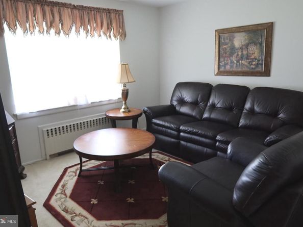 1526 Sandy Hill, Plymouth Meeting PA 19462