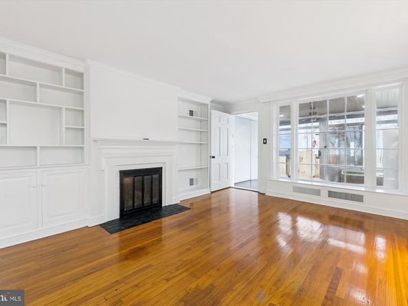 2420 I Street NW, Washington DC 20037