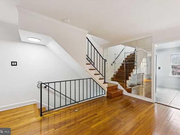 2420 I Street NW, Washington DC 20037