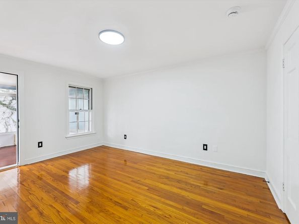 2420 I Street NW, Washington DC 20037