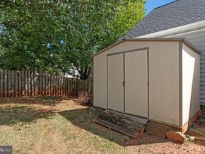 11 Coloma Court, Sterling VA 20164