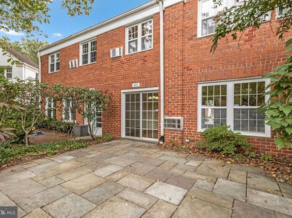 1603 Mount Eagle Place, Alexandria VA 22302