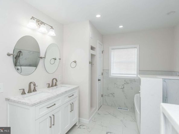 2634 S 2nd Street, Philadelphia PA 19148
