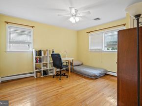 1514 N Hills Avenue, Willow Grove PA 19090