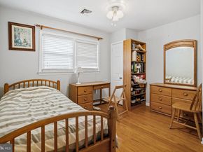 1514 N Hills Avenue, Willow Grove PA 19090