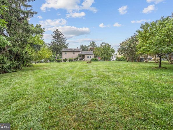 1514 N Hills Avenue, Willow Grove PA 19090