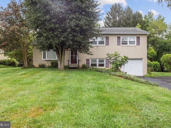 1514 N Hills Avenue, Willow Grove PA 19090
