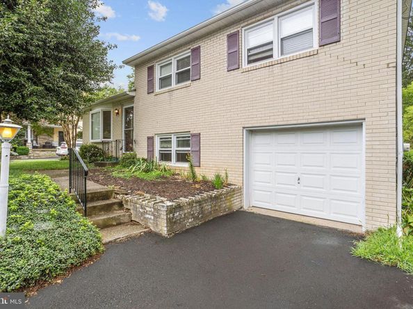 1514 N Hills Avenue, Willow Grove PA 19090