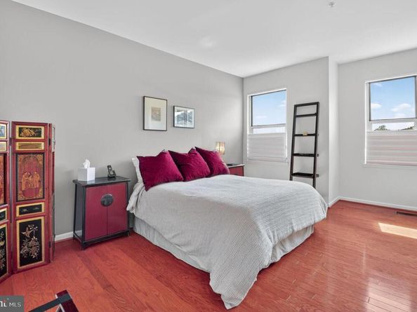 343 Cedar Street NW 322, Washington DC 20012