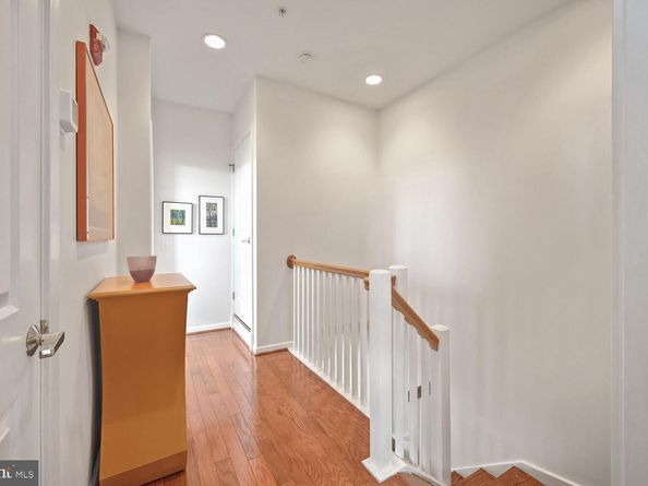 343 Cedar Street NW 322, Washington DC 20012