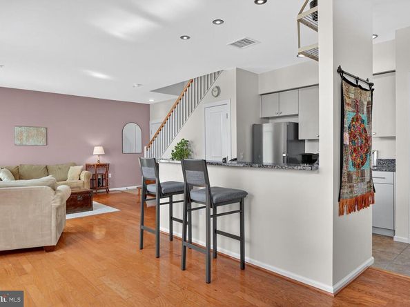 343 Cedar Street NW 322, Washington DC 20012