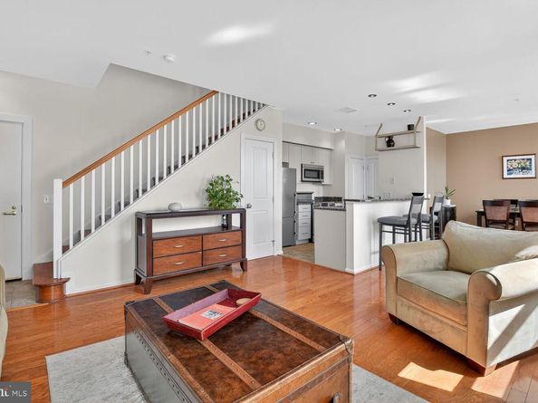 343 Cedar Street NW 322, Washington DC 20012