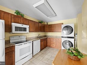 205 Yoakum Parkway 607, Alexandria VA 22304