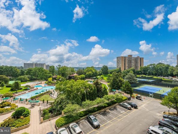 205 Yoakum Parkway 607, Alexandria VA 22304