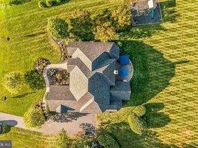 21 Belamour Drive, Washington Crossing PA 18977