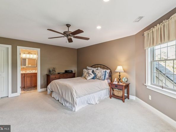 21 Belamour Drive, Washington Crossing PA 18977