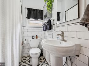 142 Davis Street, Philadelphia PA 19127