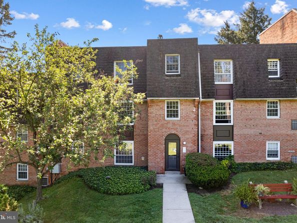 4000 Gypsy Lane 327, Philadelphia PA 19129