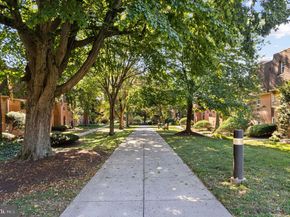 4000 Gypsy Lane 327, Philadelphia PA 19129