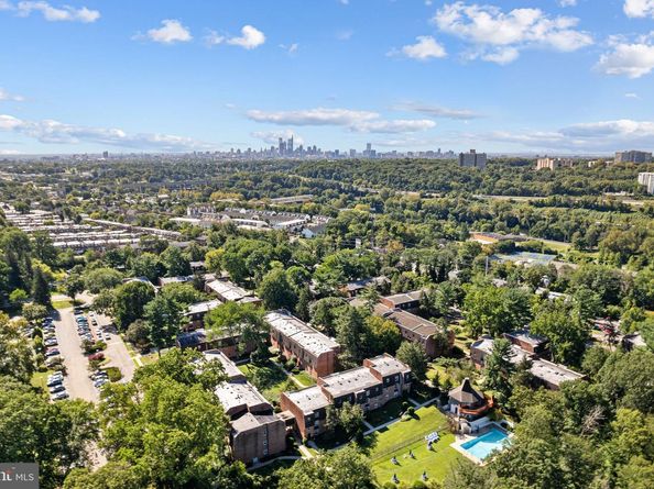4000 Gypsy Lane 327, Philadelphia PA 19129