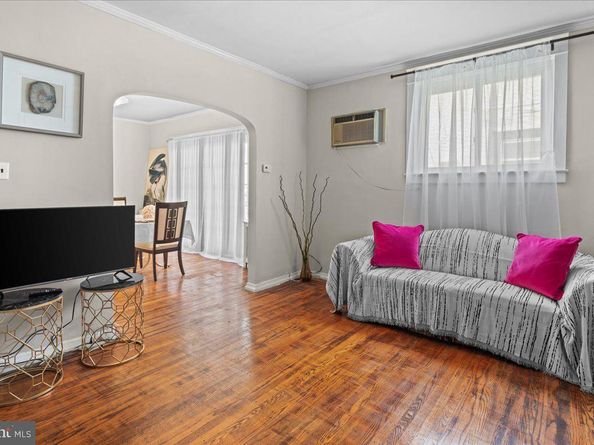 908 Yeadon Avenue, Lansdowne PA 19050
