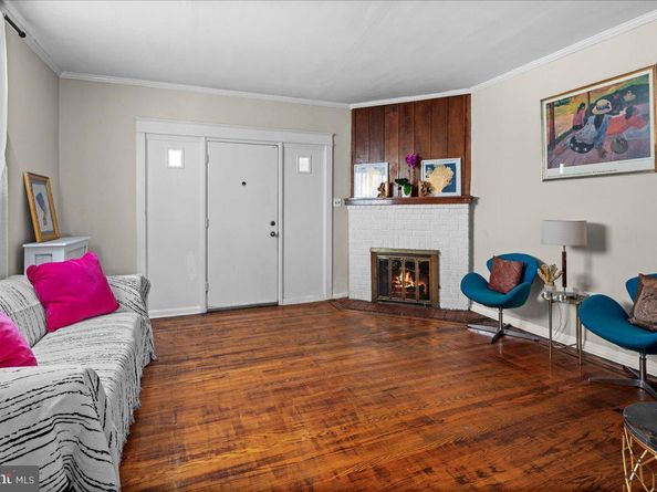 908 Yeadon Avenue, Lansdowne PA 19050
