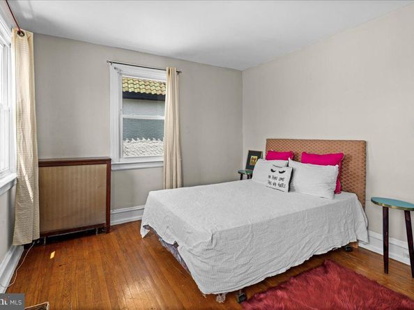 908 Yeadon Avenue, Lansdowne PA 19050