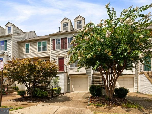 22025 Guilford Station Terrace, Sterling VA 20166