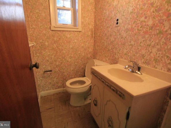 2949 Grisdale Road, Abington PA 19001