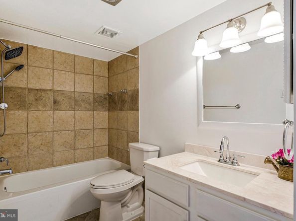 1800 Old Meadow Road 903, Mclean VA 22102