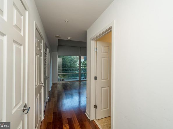 22 S Front Street 305, Philadelphia PA 19106