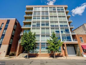 22 S Front Street 305, Philadelphia PA 19106