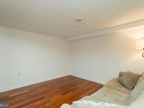 22 S Front Street 305, Philadelphia PA 19106