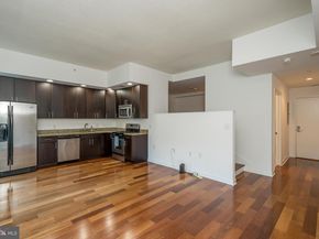 22 S Front Street 305, Philadelphia PA 19106