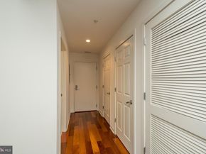 22 S Front Street 305, Philadelphia PA 19106