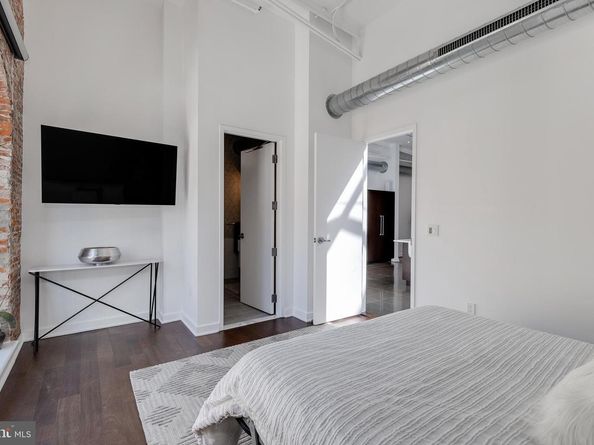 105-32 S 12TH Street PENTHOUSE 504, Philadelphia PA 19107