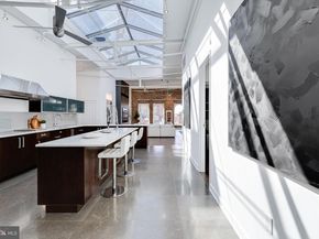 105-32 S 12TH Street PENTHOUSE 504, Philadelphia PA 19107