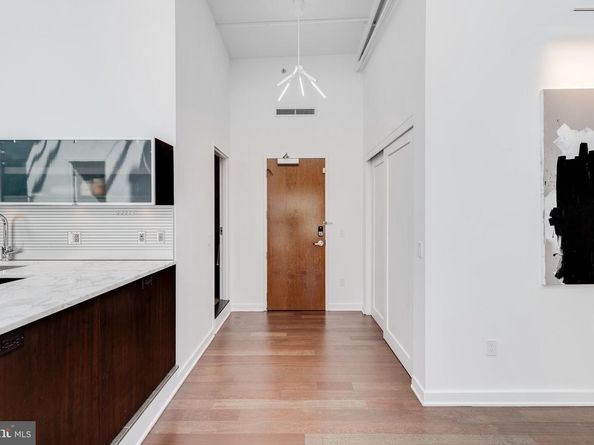 105-32 S 12TH Street PENTHOUSE 504, Philadelphia PA 19107