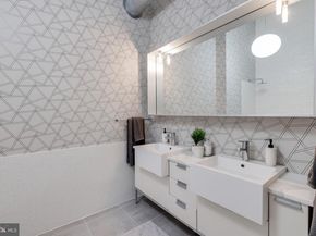 105-32 S 12TH Street PENTHOUSE 504, Philadelphia PA 19107