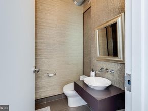 105-32 S 12TH Street PENTHOUSE 504, Philadelphia PA 19107