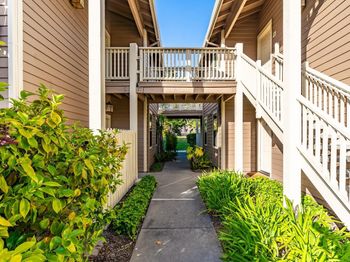 57 Lakeshore Court