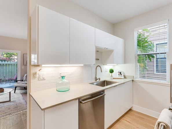57 Lakeshore Court, Richmond CA 94804